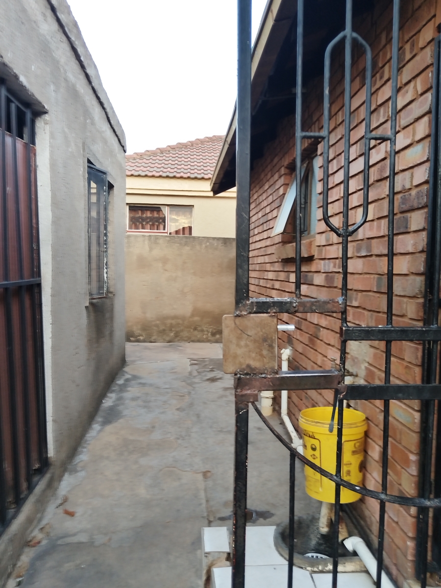 3 Bedroom Property for Sale in Belgravia Northern Cape